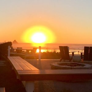 Ocean-point-inn-oregon-firepit