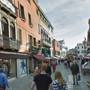 alle-guglie-venice-bb-outside