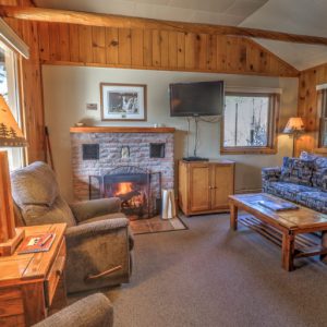 McGregor-mountain-lodge-rocky-mountain-fireplace