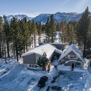 Cinnamon Bear Inn Mammoth Lakes California